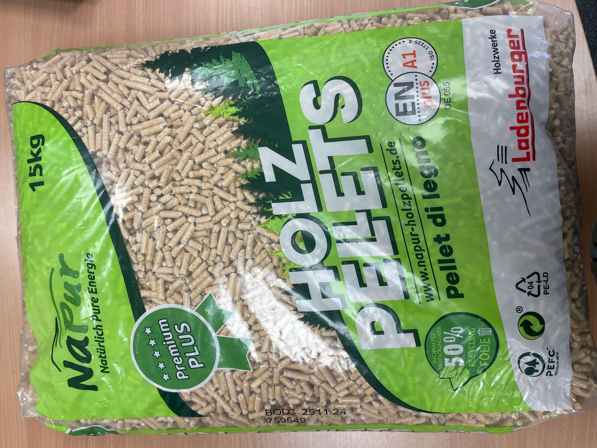 Holzpellets Premium Plus NaPur Palette/Sackware aus Deutschland